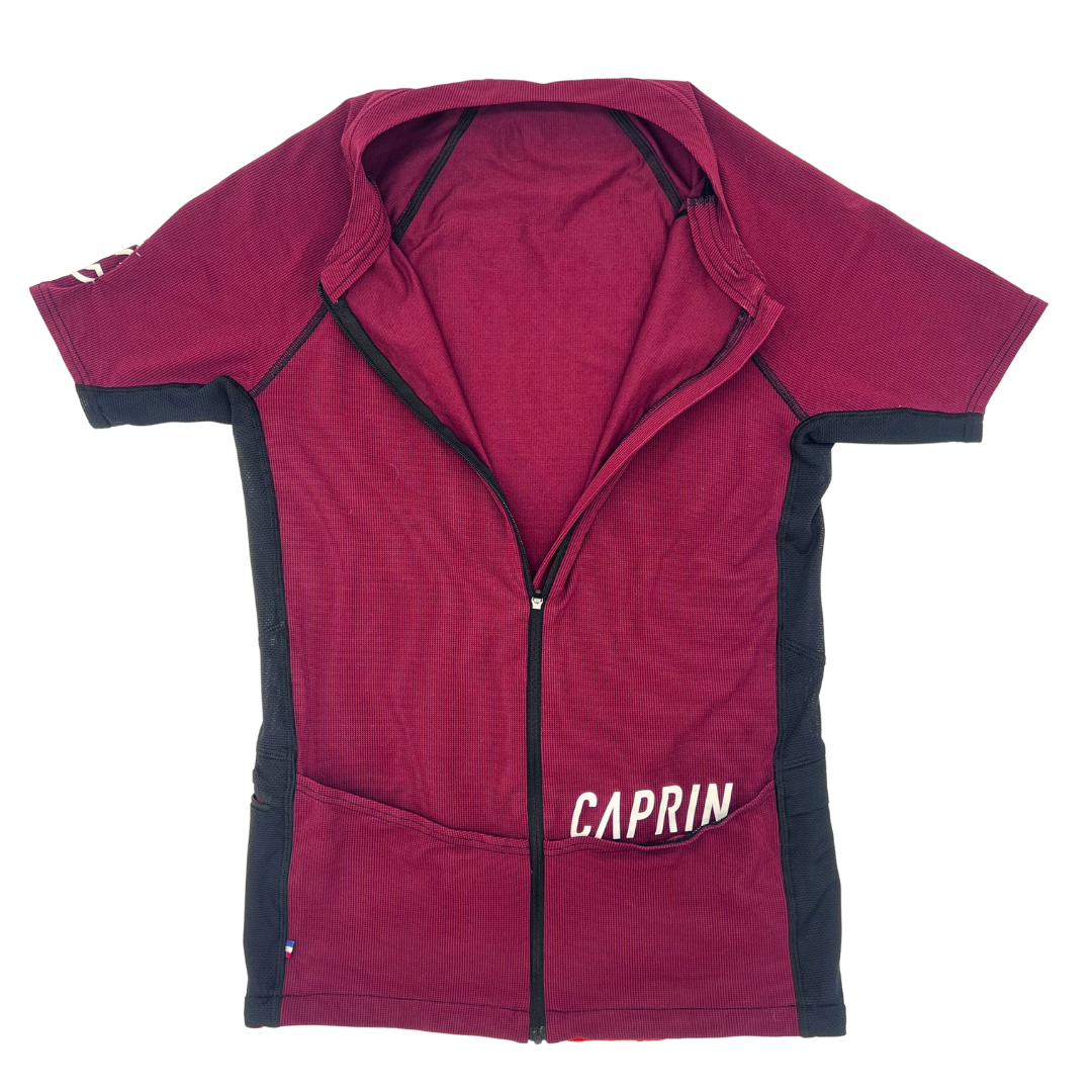 Photo de l'avant maillot de trail Cargoo de Caprin